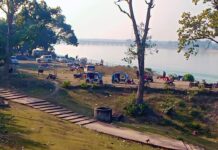 पर्यटकों का जत्था पहुंचा वाल्मीकि नगर,पर्यटन स्थल का ऐतिहासिक गवाह बना