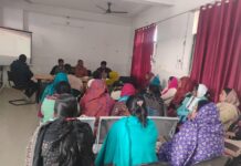 स्वास्थ्य कर्मियों की सप्ताहिक बैठक हुई सम्पन्न