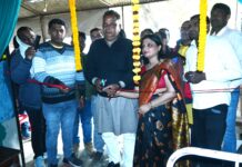 लाइफ लाइन हॉस्पिटल का उद्घाटन पूर्व विधायक ने फीता काटकर किया।