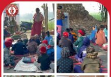 बिहार का स्कूल देखिए: पेड़ के नीचे चल रही कक्षा, दरी पर बैठकर 227 बच्चे गढ़ रहे भविष्य