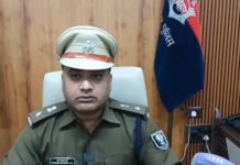 अपहरण की अफवाह से परीक्षा केंद्र पर बवाल, छात्र सकुशल बरामद; पुलिस ने स्थिति संभाली