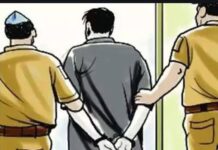 चाक़ू मार कर घायल करने के मामले मे तीन अभियुक्तों को पुलिस ने किया गिरफ्तार