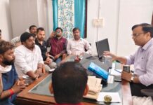 अतिक्रमित भूमि खाली करने को ले नोटिस के बाद दुकानदारों और स्थानीय लोगों में मचा हड़कंप