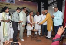 आपदा प्रवंधन विषयक दो दिवसीय राष्ट्रीय कार्यशाला का उपमुख्यमंत्री ने दीप प्रज्वलित कर किया उद्घाटन