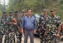 दृढ़ इच्छाशक्ति और भक्ति का संगम: पूर्व एडीजी एपी पाठक ने किया दुर्गम सोमेश्वर माता मंदिर का दर्शन