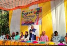 रंग अबीर गुलाल लगाकर मारवाड़ी धर्मशाला में मेरा स्वाभिमान ट्रस्ट ने मनाया होली मिलन समारोह।