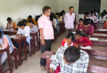 महिला कॉलेज में यूजी 5वे सेमेस्टर की परीक्षा कड़ी निगरानी में कदाचार मुक्त ली जा रही