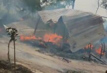 शॉर्ट सर्किट से भड़की आग, सात परिवारों का आशियाना राख में तब्दील।