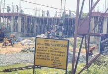 निर्माण में लापरवाही: गौनाहा के कई पंचायत भवन अब भी अधूरे