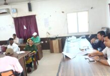 बगहा दो में राजस्व कर्मियों ने किया योगदान , सीईओ ने दिए कई निर्देश
