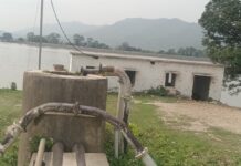 जल संसाधन विभाग के अंतर्गत संचालित जलापूर्ति इकाई का मोटर जल जाने से क्षेत्र में गंभीर जल संकट उत्पन्न