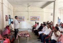 पतिलार पंचायत में शत-प्रतिशत टीकाकरण को लेकर प्रबुद्धजन बैठक आयोजित