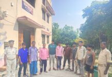 शराब सेवन के आरोप में 10 गिरफ्तार, एक के पास से बीयर बरामद