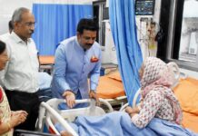 सांसद रवि किशन ने गोरखपुर को दी स्वास्थ्य सेवाओं की सौगात, रेलवे अस्पताल में 13-बेड अत्याधुनिक ICU और एम्स में 15-बेड निजी वार्ड का किया उद्घाटन