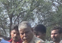 मड़ियाहूं थाने का दरोगा रिश्वत लेते रंगे हाथ गिरफ्तार