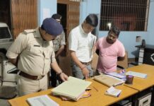 बगहा में विशेष समकालीन अभियान के तहत एसपी ने किया थाना निरीक्षण, दिए आवश्यक निर्देश