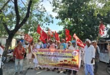 राष्ट्रव्यापी आह्वान पर भाकपा की पदयात्रा का तीसरा दिन, मझौलिया में दो जत्थों ने गांव-गांव किया जनसंपर्क
