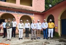 मझौलिया में स्वाधीनता दिवस की धूम, आन बान और शान से यूनिट हेड ने फहराया तिरंगा।