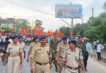 महावीरी झंडा जुलूस को लेकर पुलिस-प्रशासन अलर्ट, एसपी ने लिया सुरक्षा व्यवस्था का जायजा