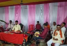 मलंगबाबा परिसर में हुआ संपूर्ण हनुमान आराधना पाठ, श्रद्धालुओं ने की पूजा-अर्चना ।