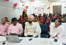 बगहा अनुमंडलीय अस्पताल में एनीमिया से बचाव के लिए महिलाओं को किया गया जागरूक