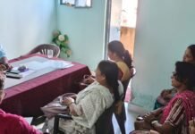 बगहा एक सीडीपीओ ने पर्यवेक्षिकाओं के साथ की समीक्षा बैठक दिए कई निर्देश
