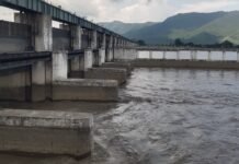 नेपाल में बारिश होने के कारण गंडक नदी के जल स्तर में बढ़ोतरी, गंडक में बाढ़ की आहट से हाई अलर्ट