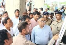 पूर्व मध्य रेलवे के महाप्रबंधक ने तीन स्टेशनों का किया निरीक्षण