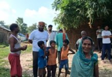 सिकरहना के उफान से लौरिया नगर पंचायत में जलजमाव, अशोक स्तंभ व साहूजैन फील्ड जलमग्न