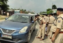बगहा में पुलिस का विशेष वाहन जांच अभियान, एसपी राजेश कुमार ने लिया जायजा
