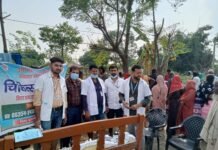 चकदहवा में स्वास्थ्य विभाग की ओर से स्वास्थ्य शिविर लगाया गया