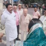 एनडीए प्रत्याशी पुष्कर आनंद के समर्थन में पूर्व एमएलसी भीष्म साहनी ने की वोट की अपील